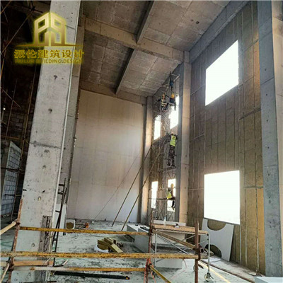 泄爆墙